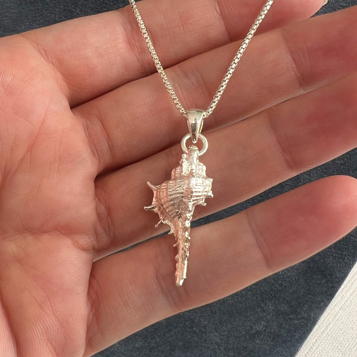 Sterling Silver Shell Pendant & Chain Necklace