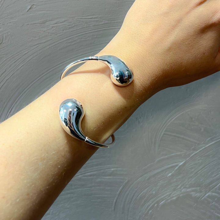 Omboo Tear Drop Silver Cuff